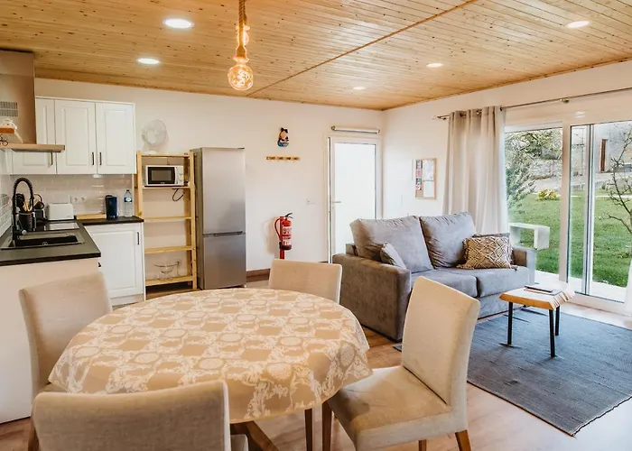 Forno House - Ameixoeira بيت للعطل *